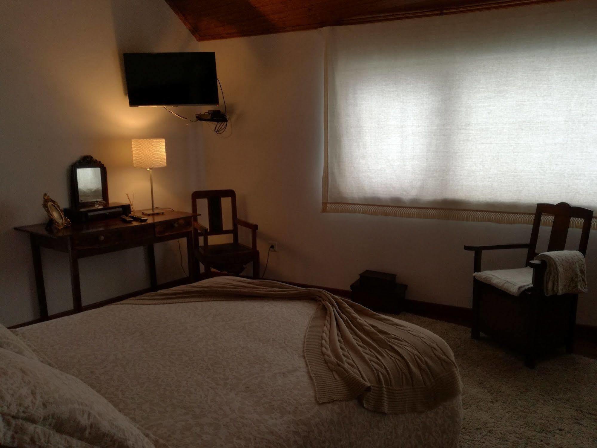 O Ze Ja Dormiu Aqui Villa Celeiros Exterior photo
