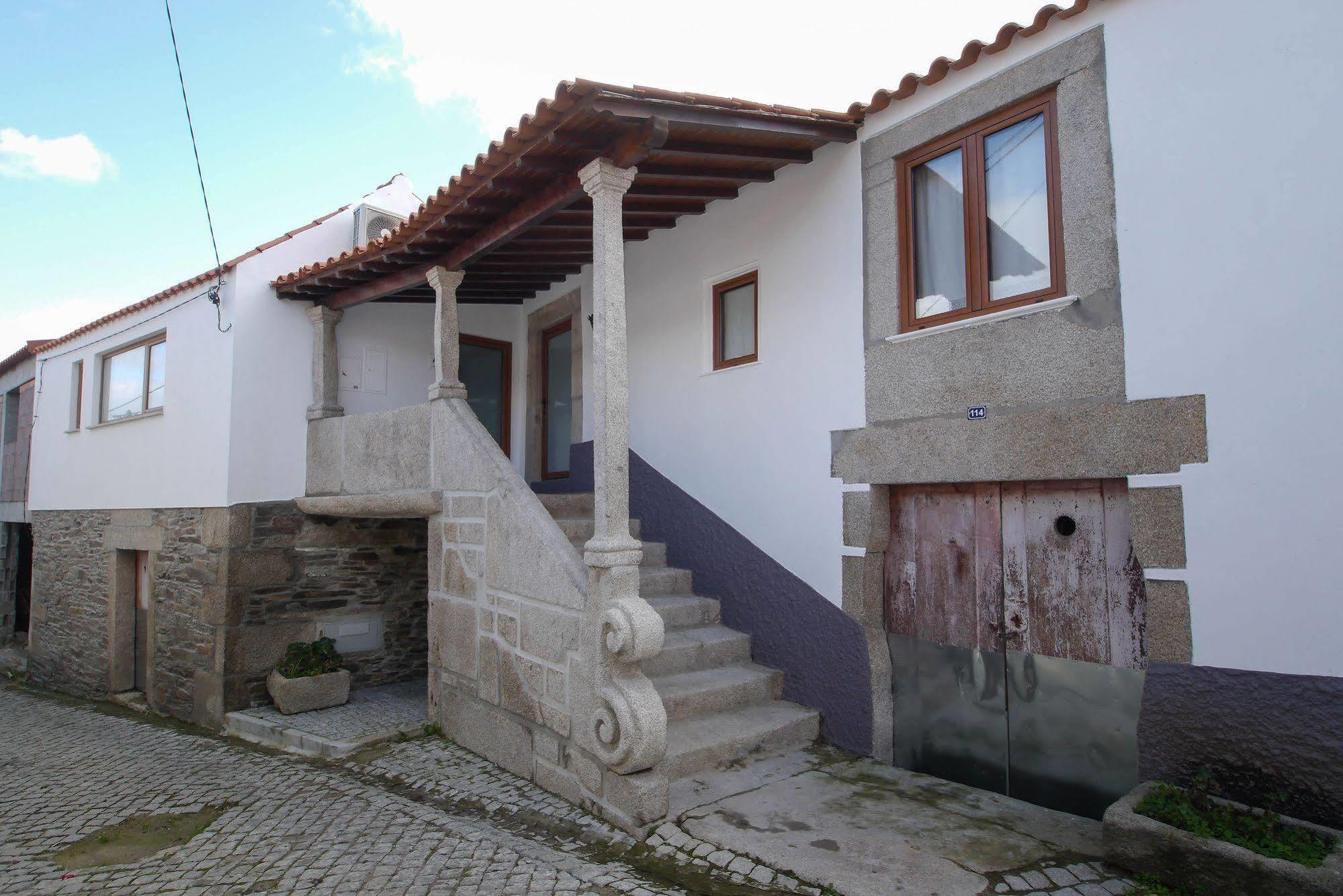 O Ze Ja Dormiu Aqui Villa Celeiros Exterior photo